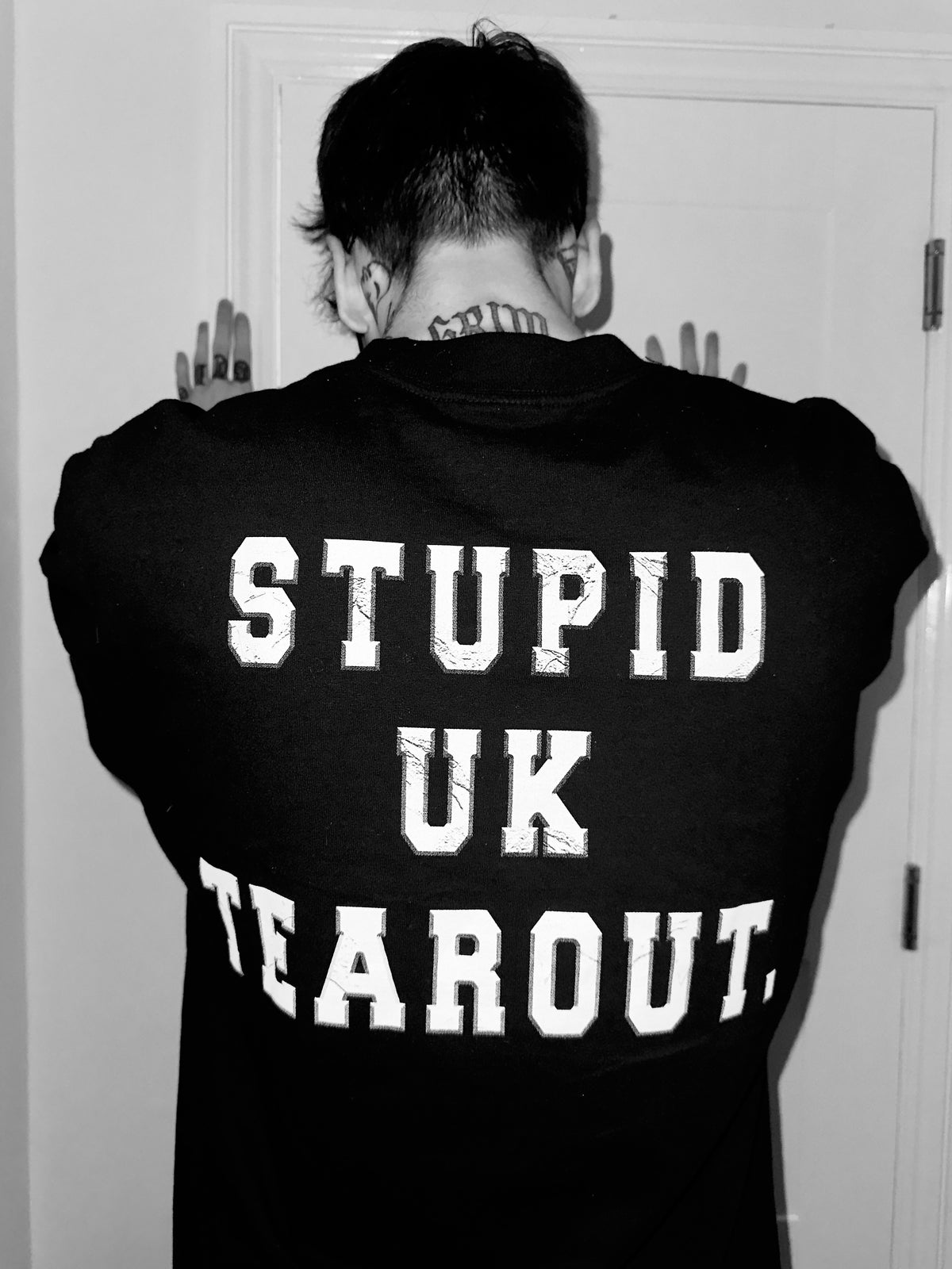 STUPID UK TEAROUT PUNCH TEE (PRE-ORDER)